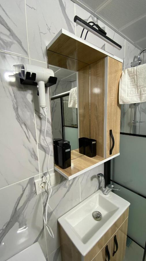 Stone House Apart Hotel Arnavutkoy Bagian luar foto